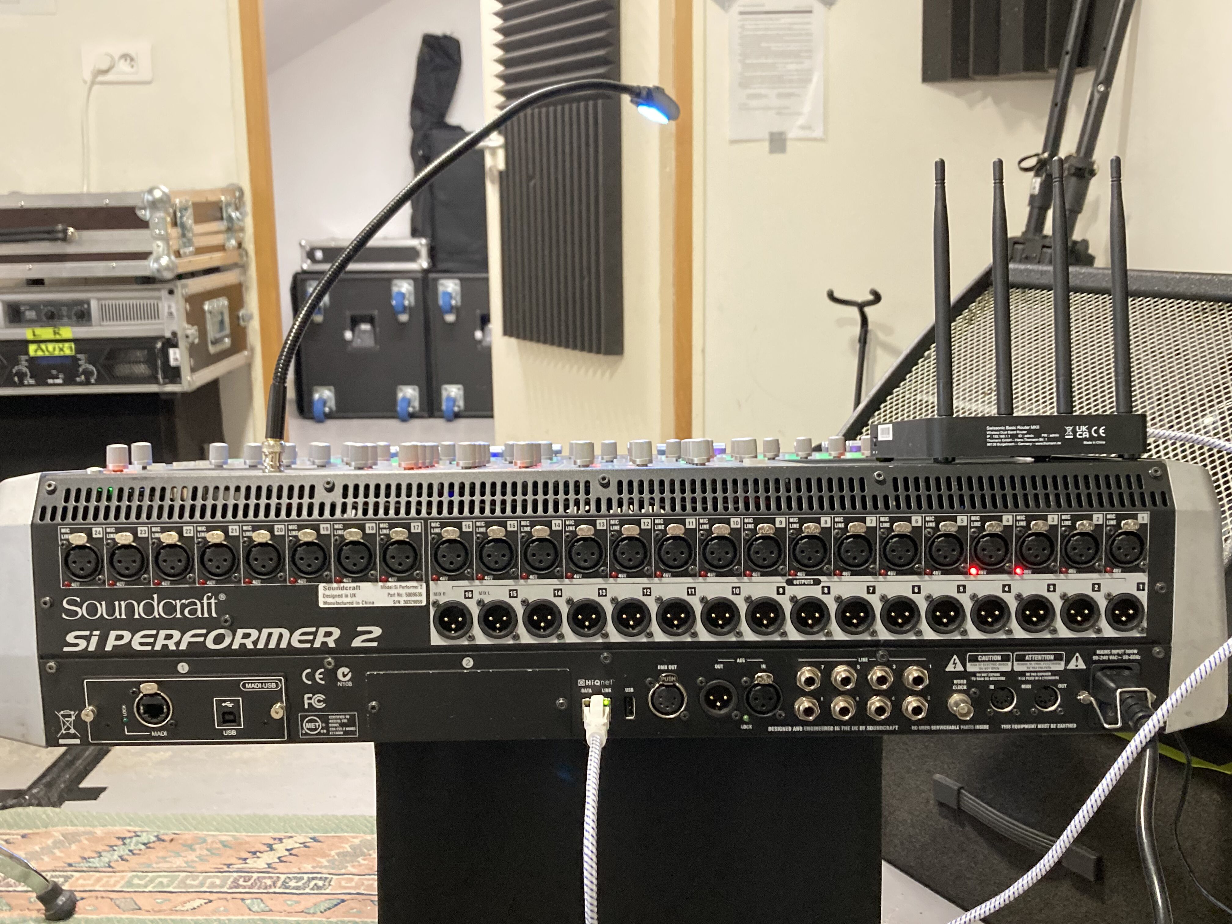 SI Performer 2 Back 1