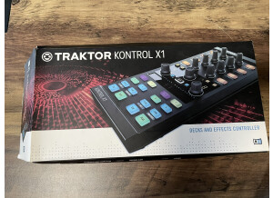 Native Instruments Traktor Kontrol X1 mk2 (21588)