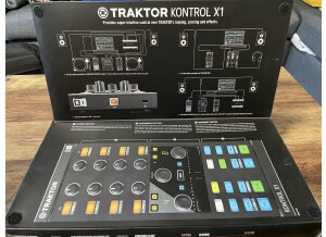 Native Instruments Traktor Kontrol X1 mk2 (9585)