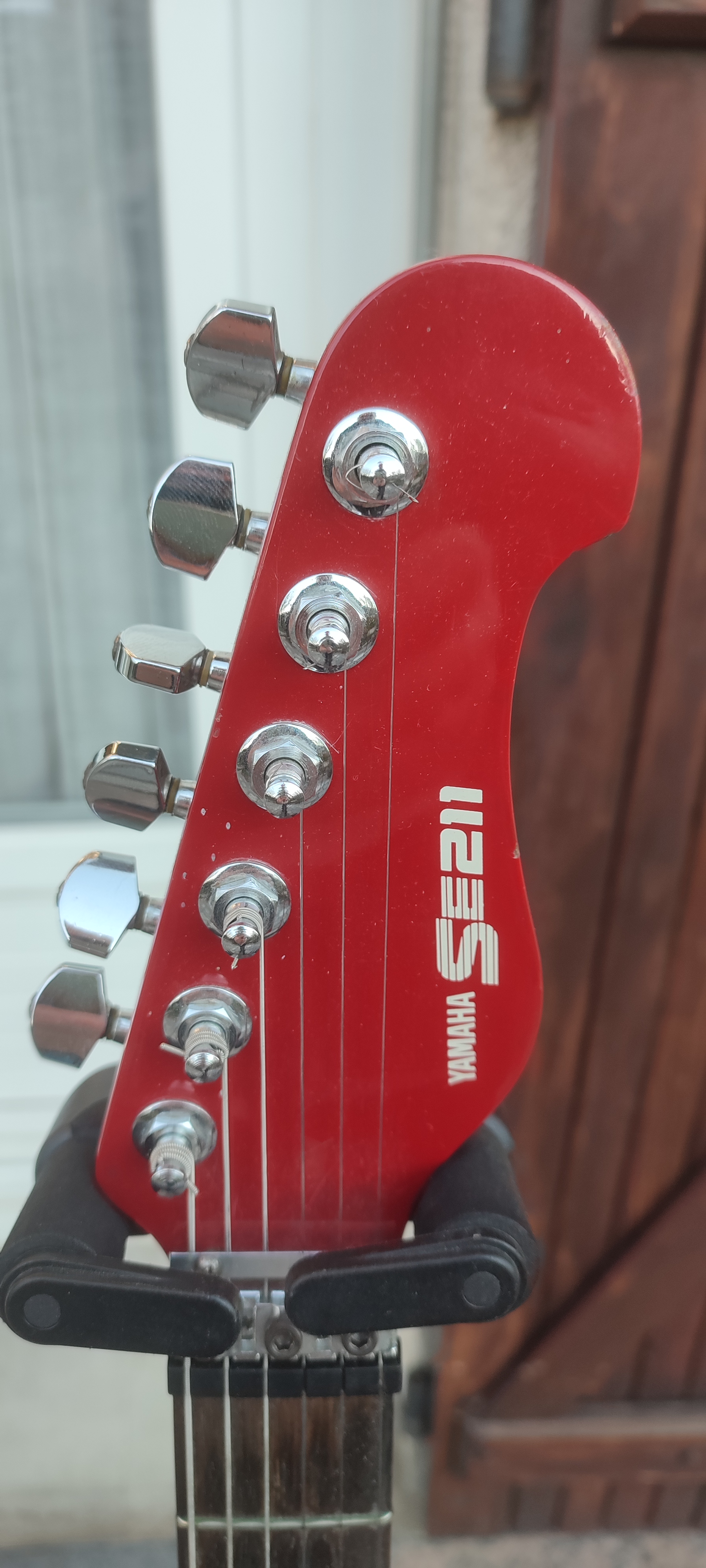 Guitare électrique YAMAHA SE 211 de 1987