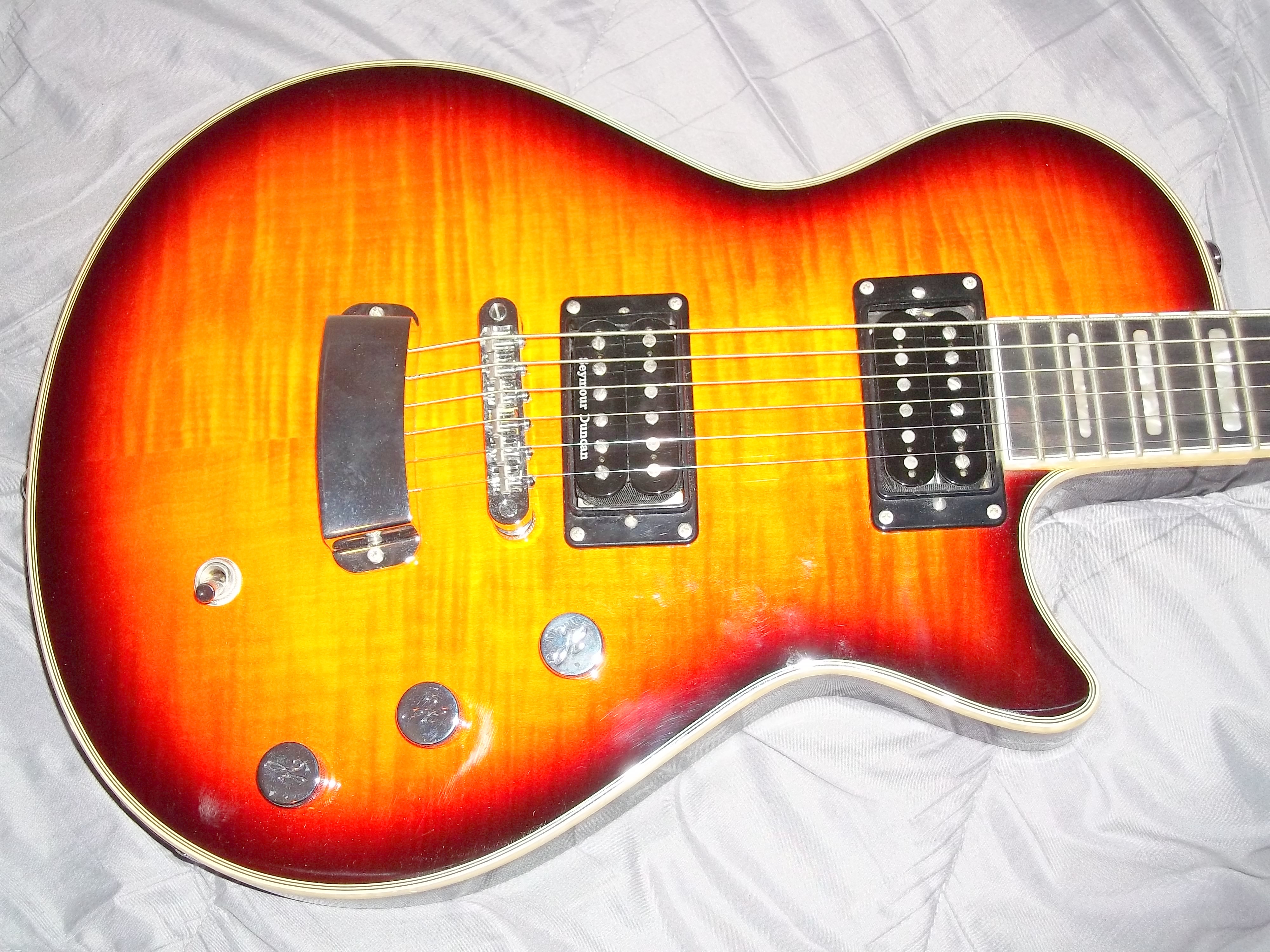 Hagstrom Ultra Max (35871)
