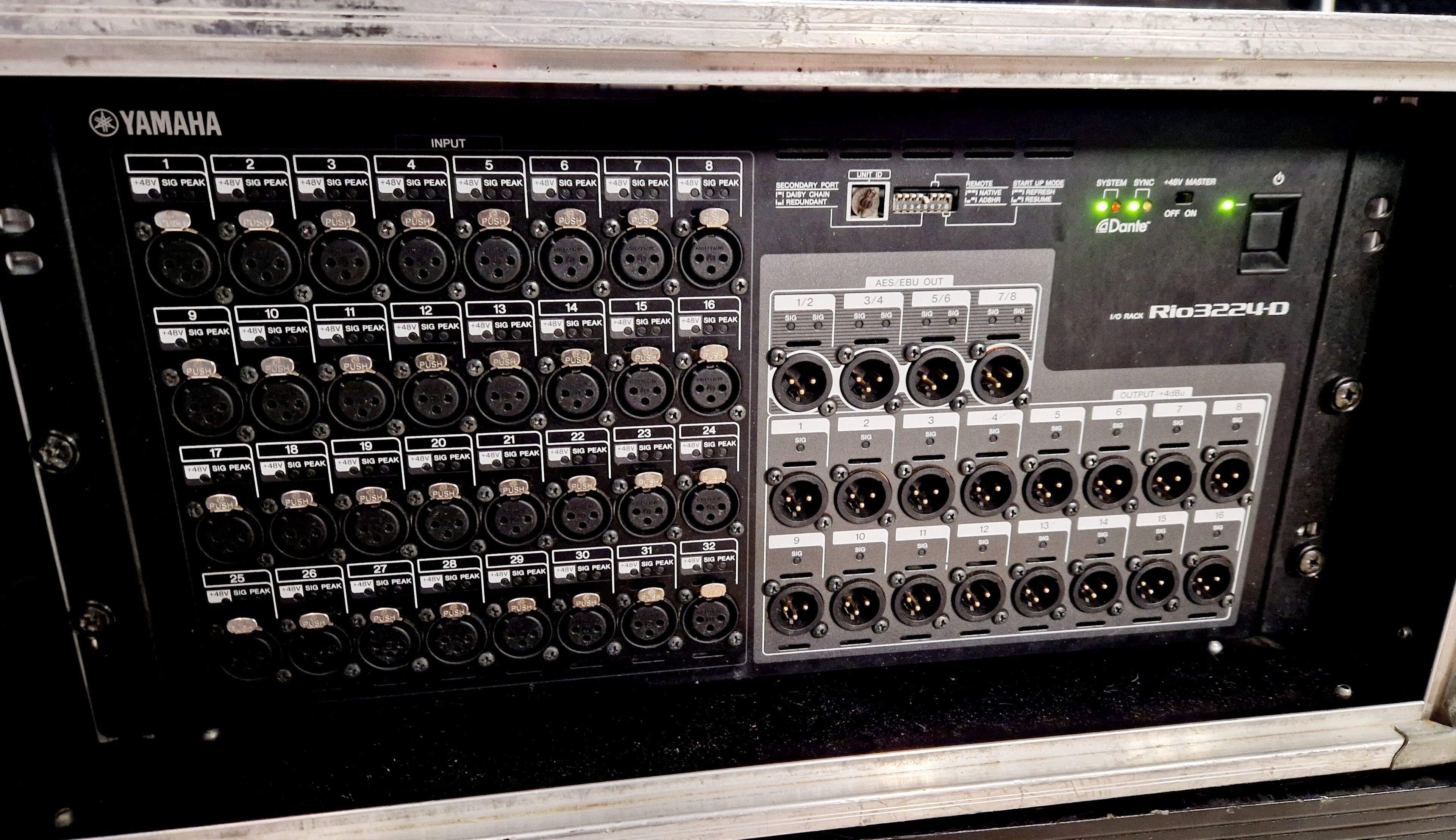 Stagebox | Boîtier de scène | Yamaha 3224-d