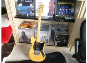 Fender Mustang MG77