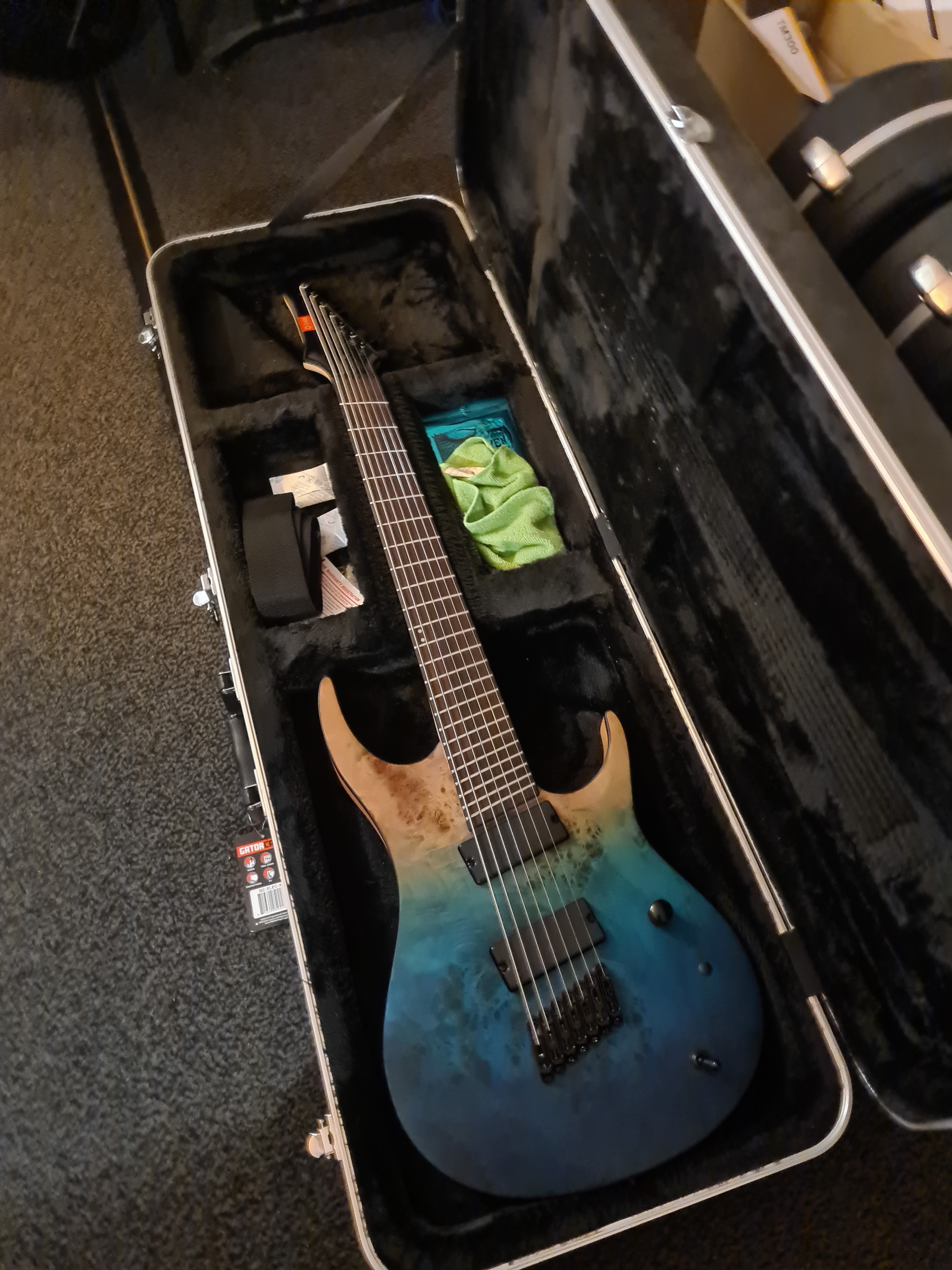 G4M 529 Pro Fanned Fret 7-String