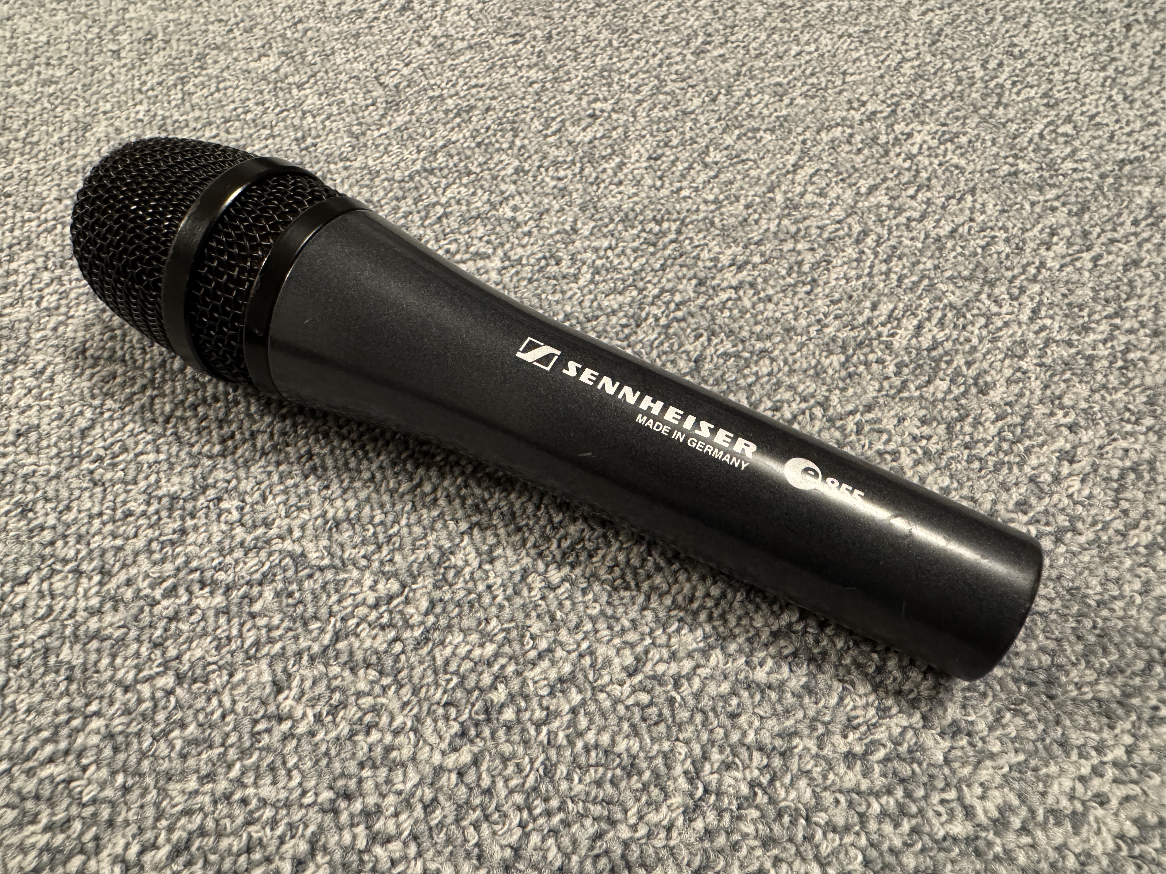 Sennheiser E 855