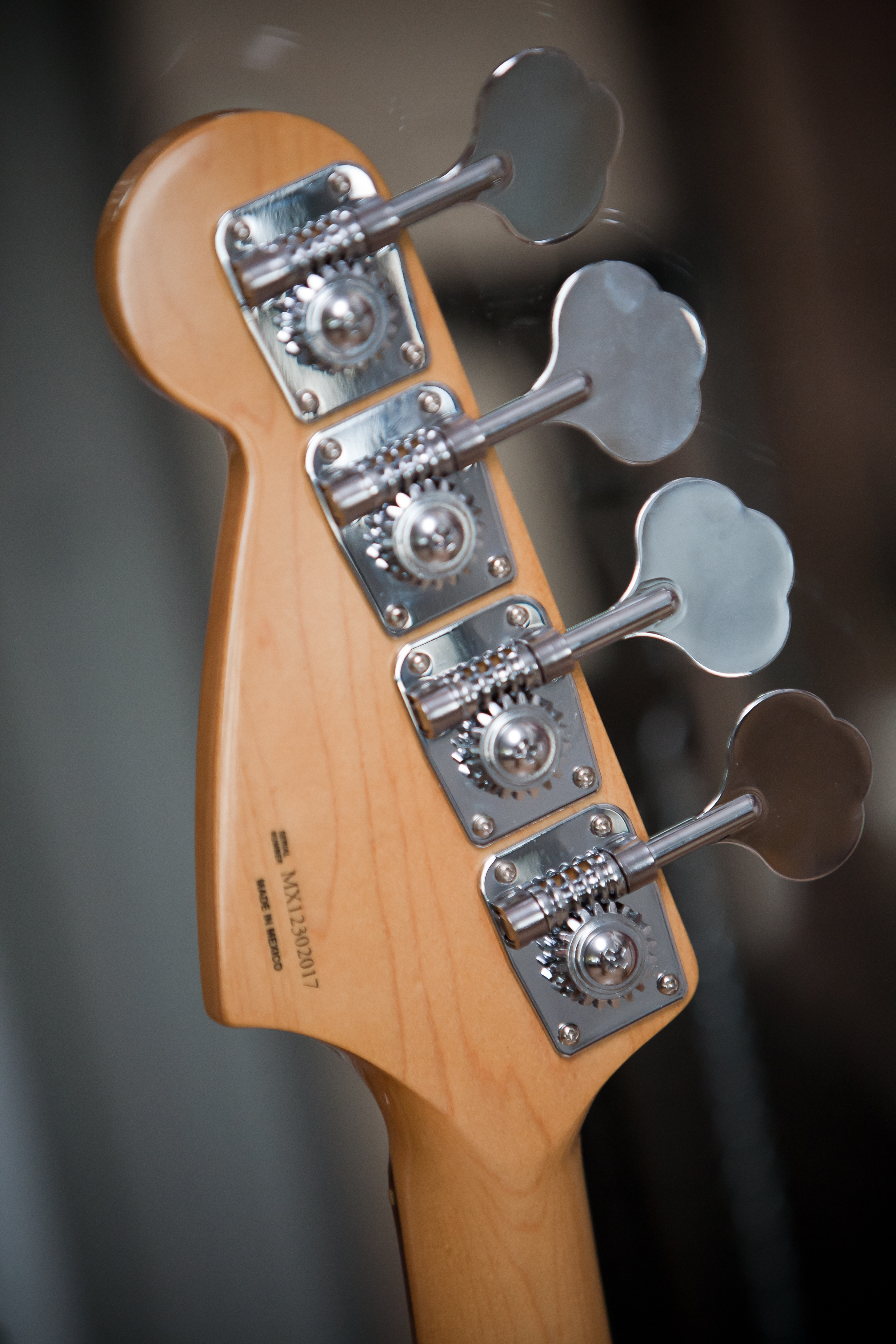 Fender Pawn Shop Mustang Bass