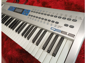 Alesis QS6 (97043)