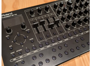 Roland SH-4d (48399)