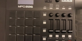 Contrôleur AKAI Professional MDP 226 - Très bon etat