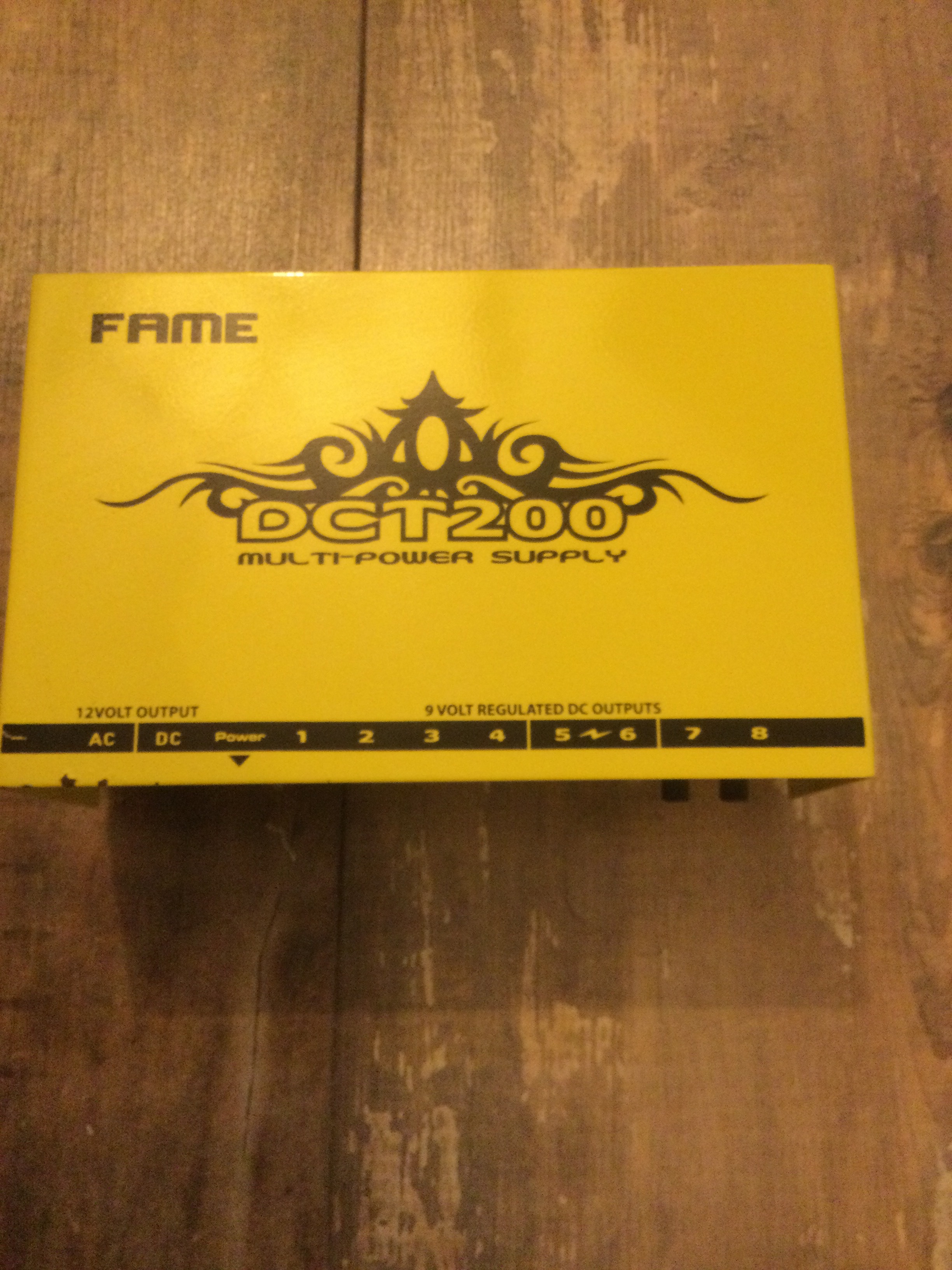 Vends Fame DCT-200 Multi-Power Supply