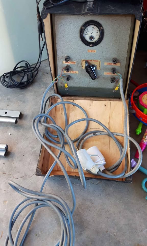 regulateur de courant de sono ou autre