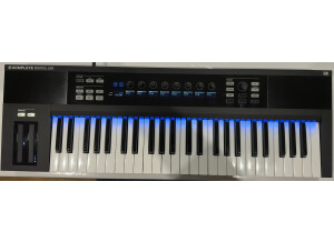 Native Instruments Komplete Kontrol S49 (93148)