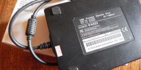 VENDS DISQUETTES ET LECTEUR