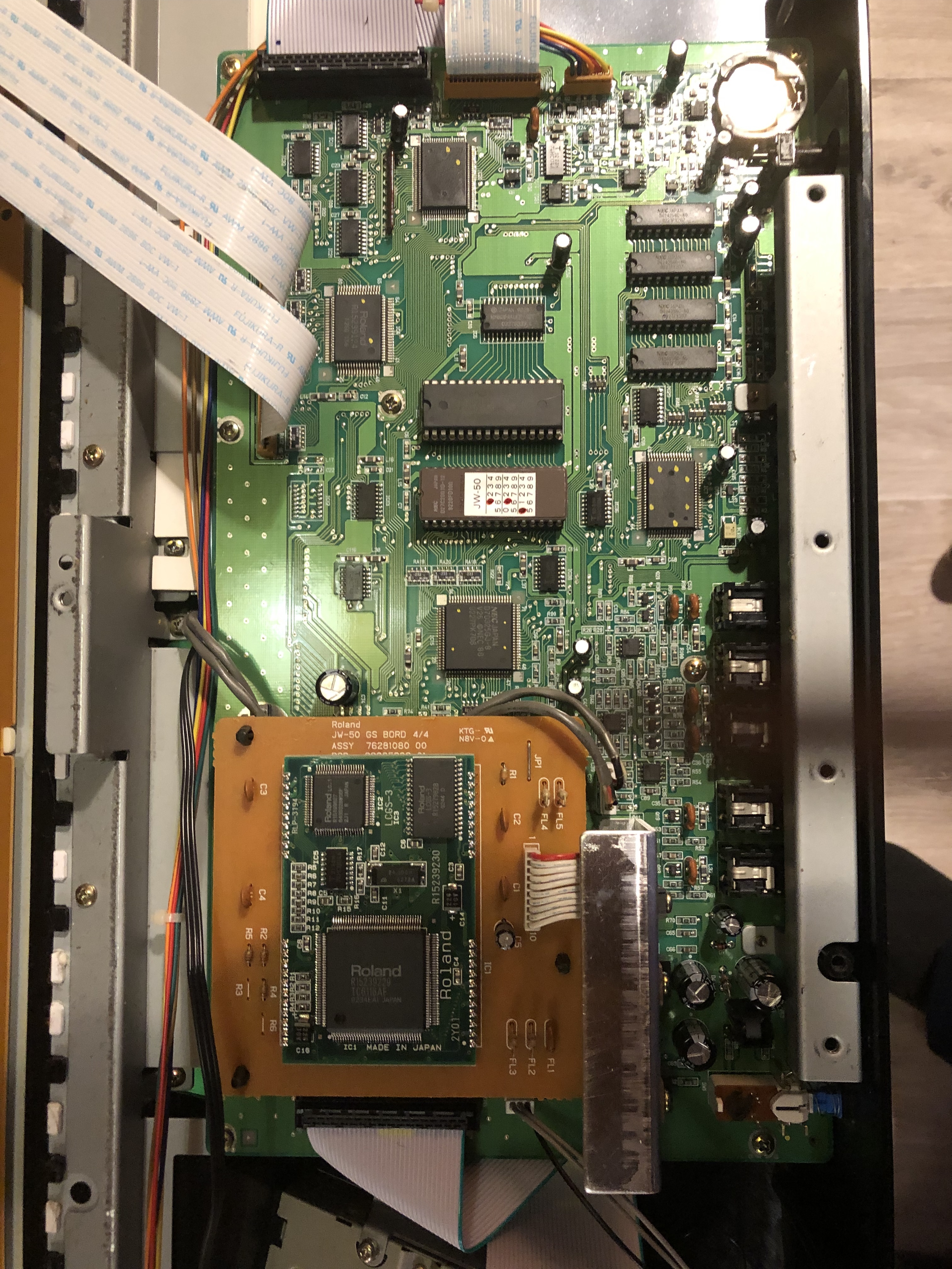 Roland JW-50