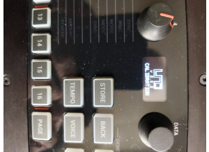 IK Multimedia Uno Synth Pro (19350)