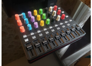Akai Professional MIDImix (36522)