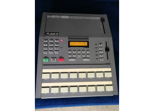 Alesis HR-16 (19572)