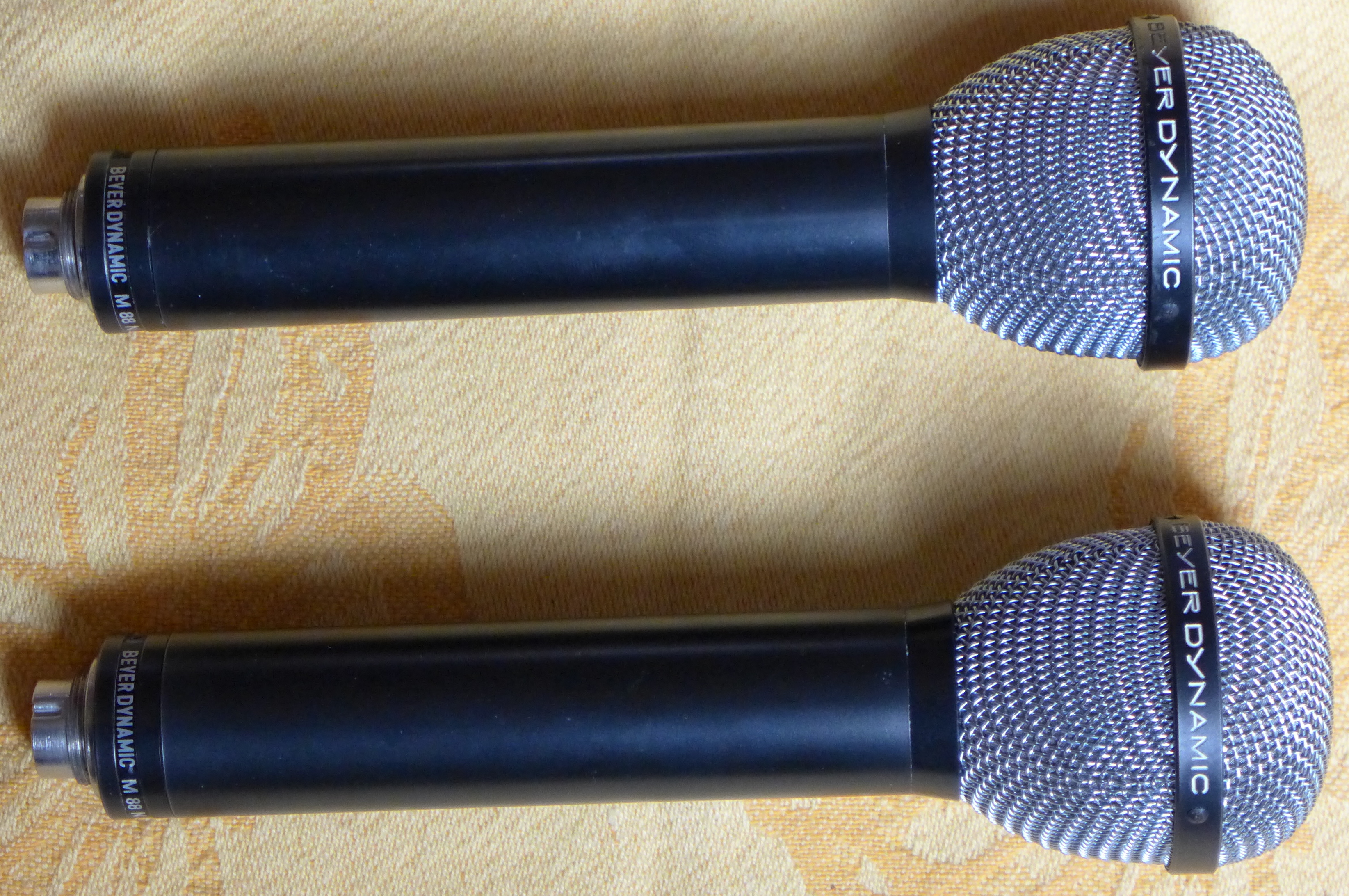 Vends 2 Beyerdynamic M88 N ancien modèle