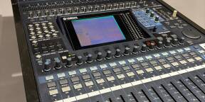 Console Yamaha DM1000 V2 + 2 cartes AES MY16-AE.