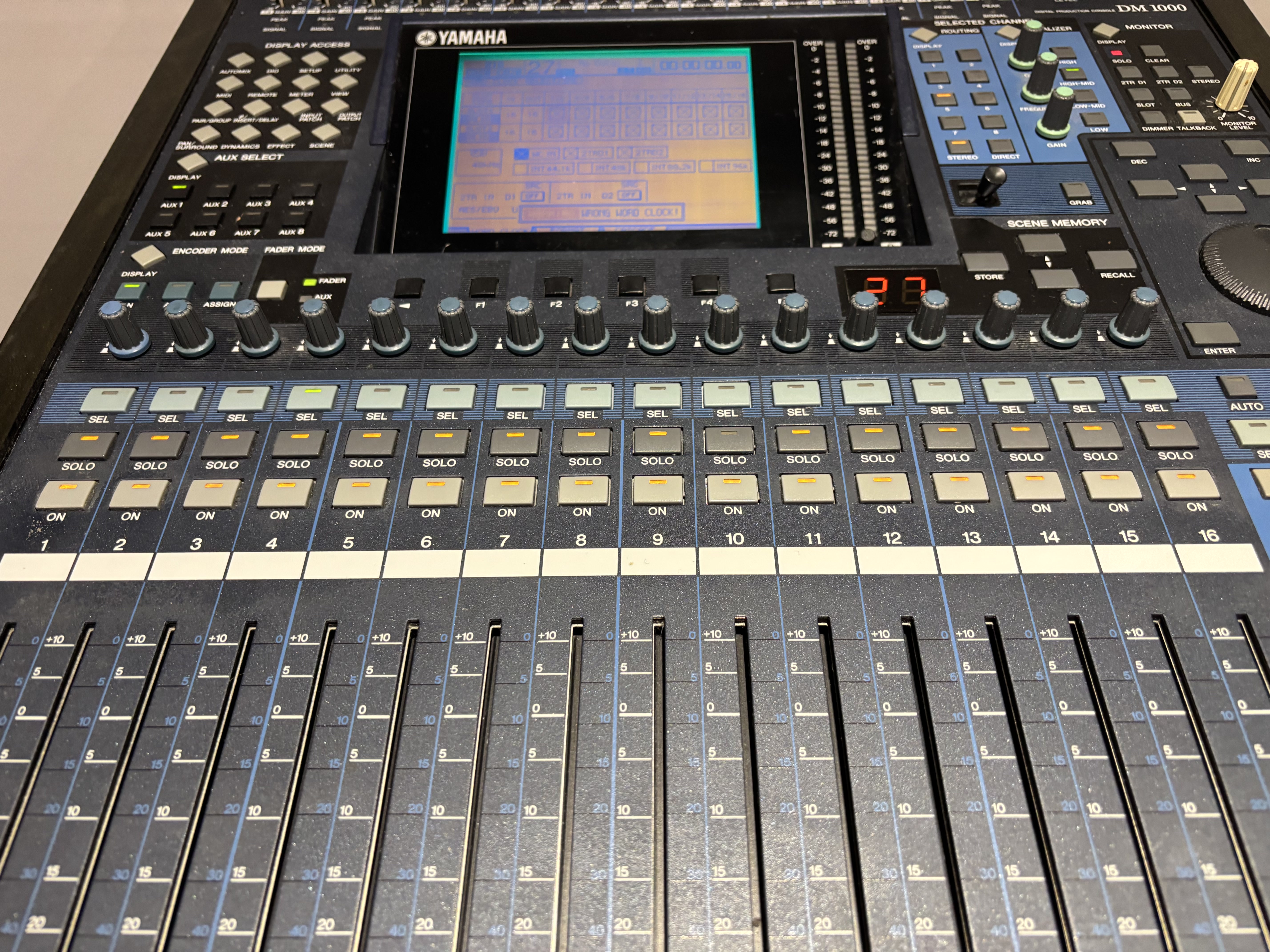 Yamaha DM1000 V2 (56199)
