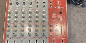 VEND ou ECHANGE Console Mix8 avec effets intégrés