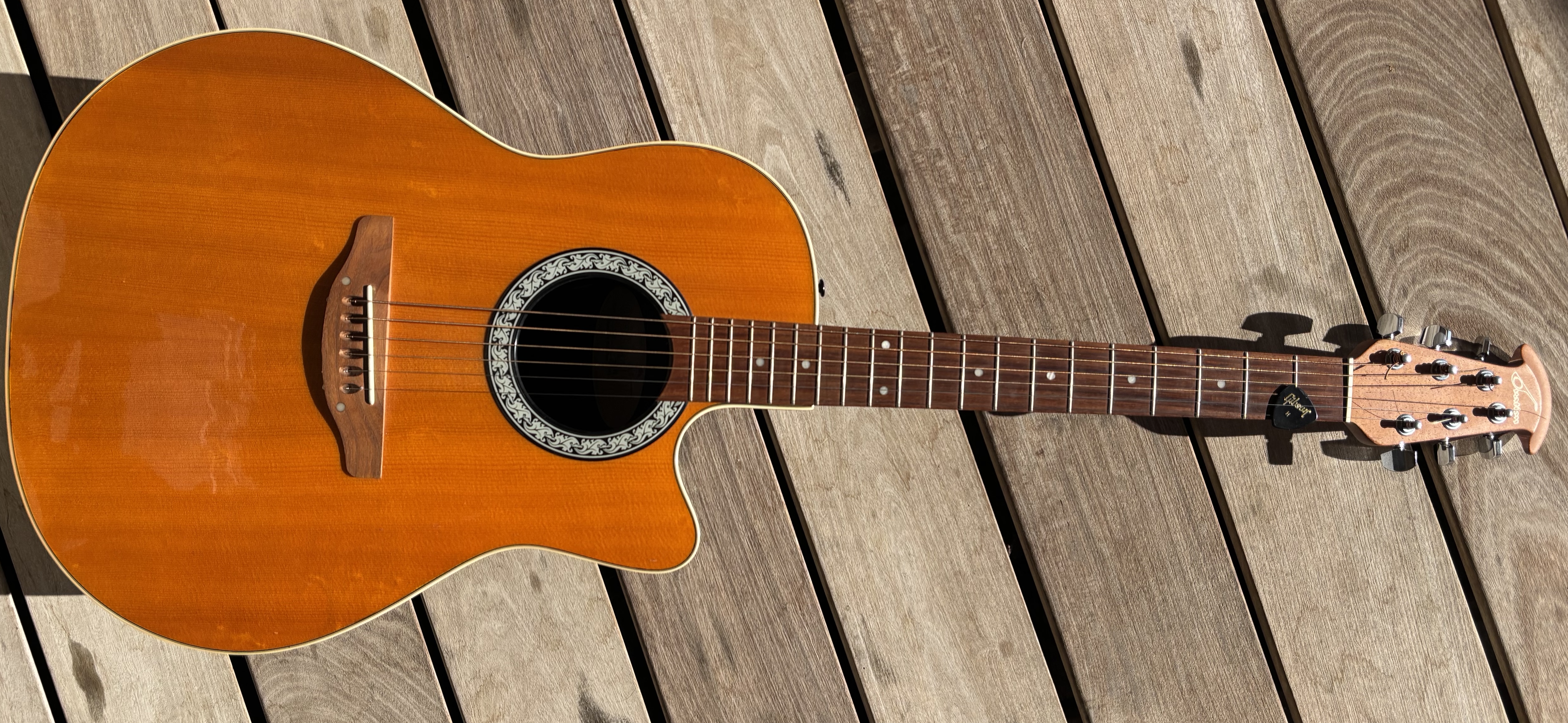 OVATION 1761 Standard Balladeer Electro-acoustique