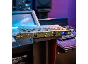 Burl B32 Vancouver LNDY1