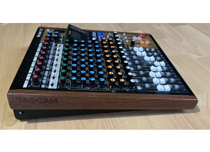 Tascam Model 12 (7202)
