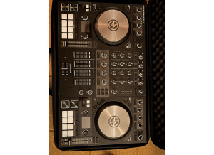 Native Instruments Traktor Kontrol S4 mk3 (77576)