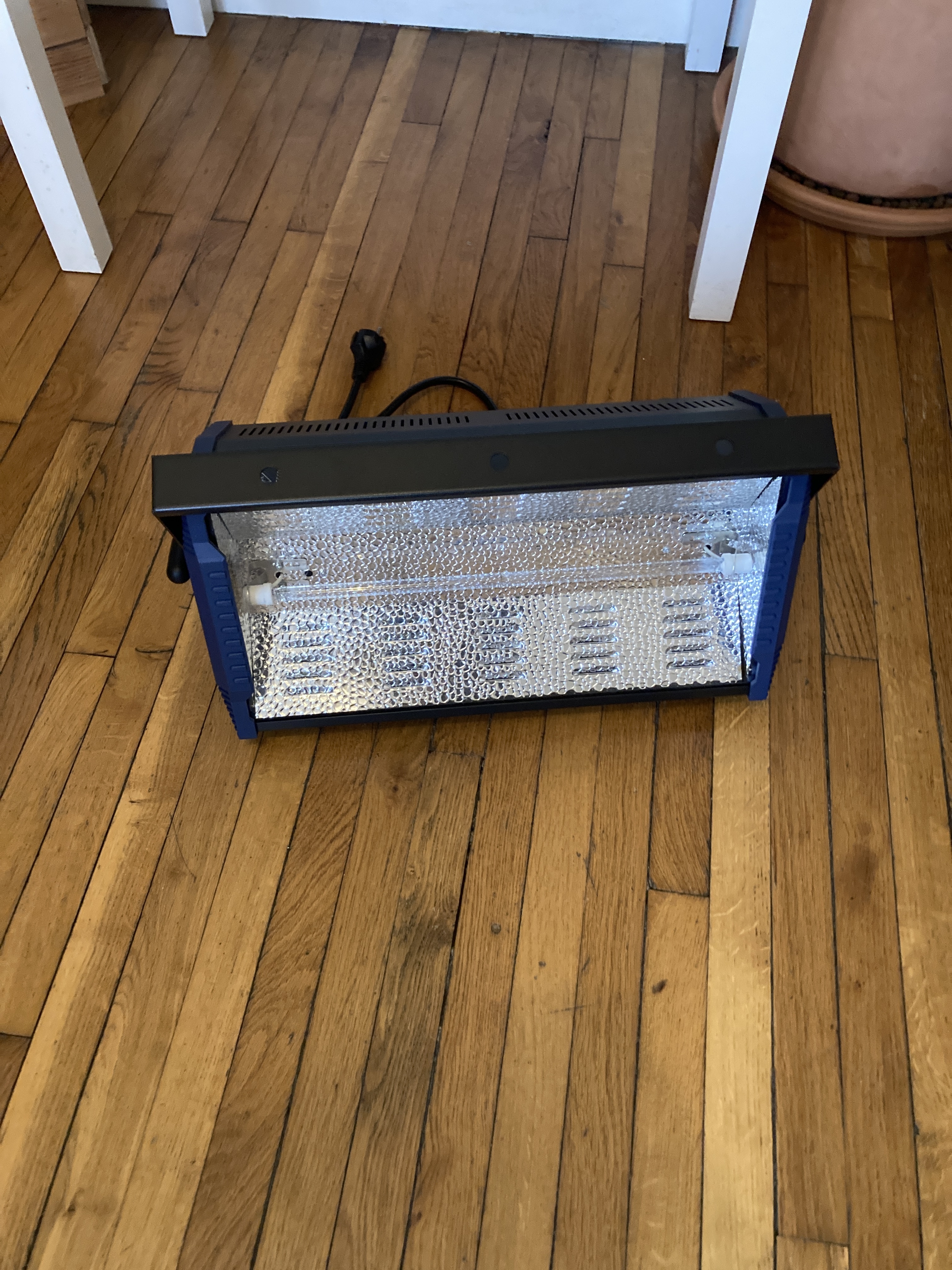 Vends Stroboscope : Botex SP-1500 DMX Strobe