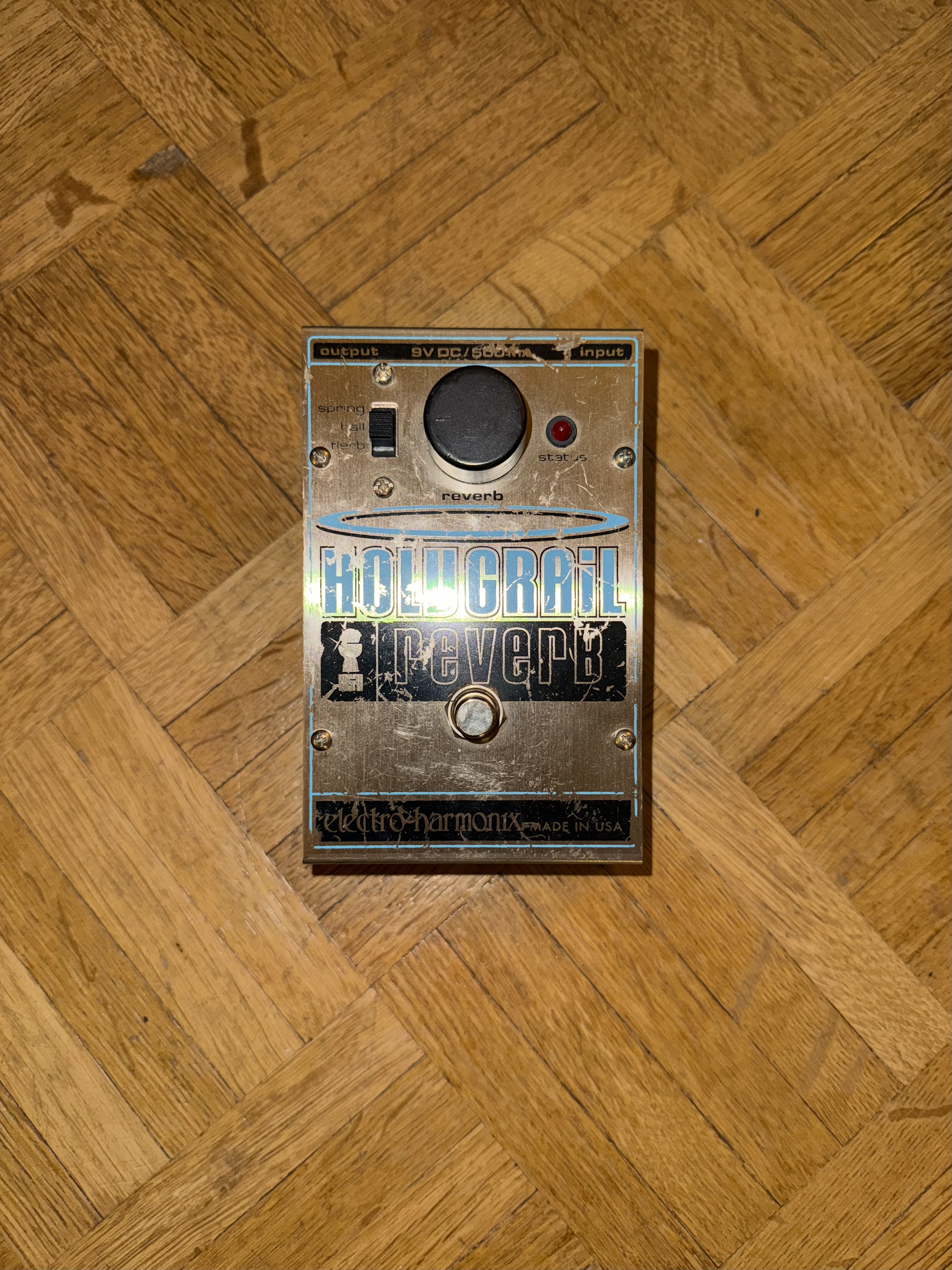 Holy grail de debut 2000