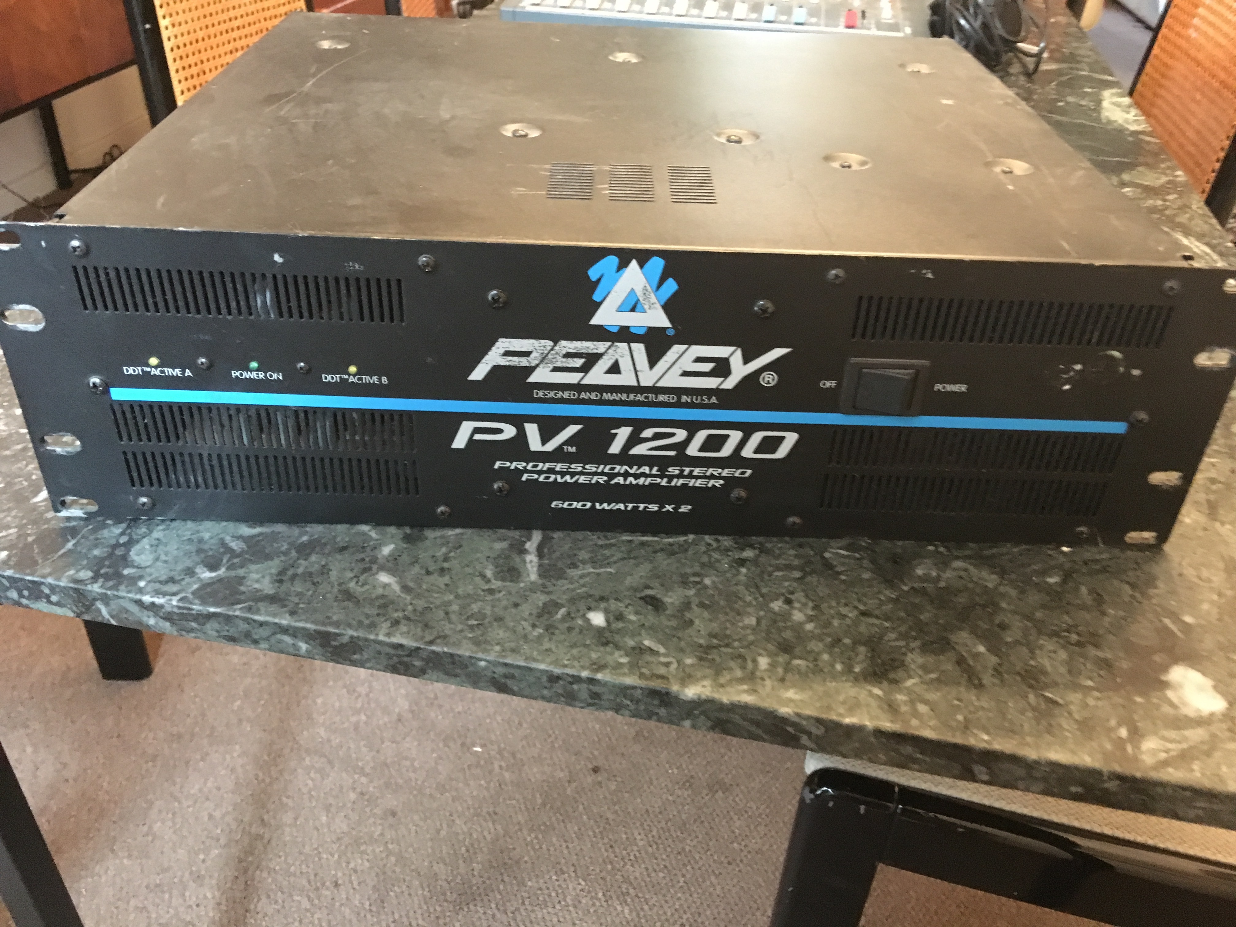 Vends AMPLI PEAVEY PV 1200  2 X 500 W