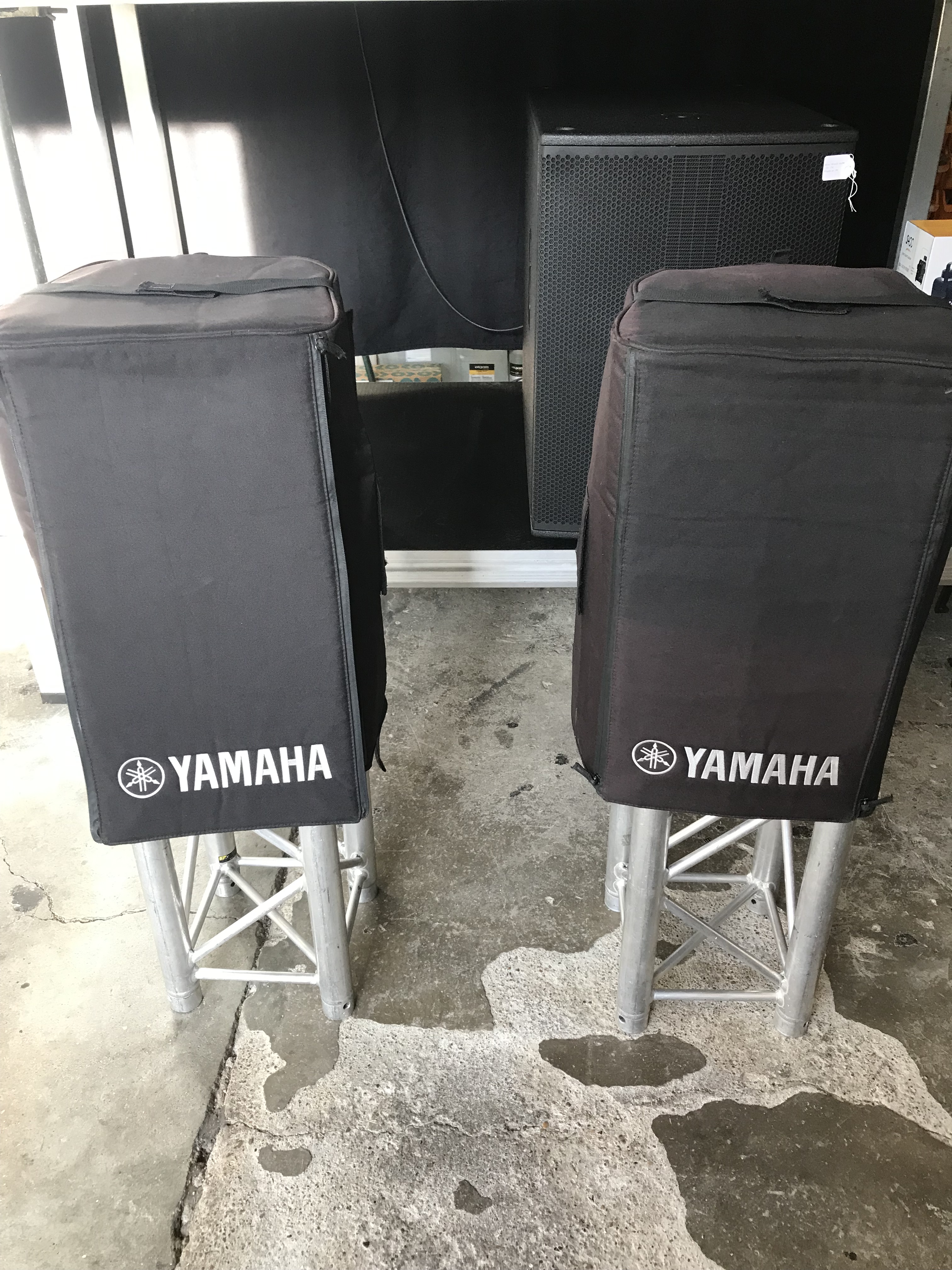 Vends housses YAMAHA DZR10 (SPCVR-DZR10)