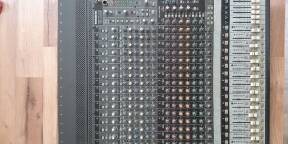 Table de Mixage Mackie  Onyx 1640 Série Console