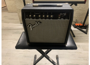 Fender FM 15G (23209)