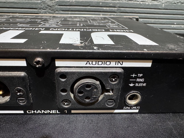 Behringer Ultragain MIC2000 (93139)
