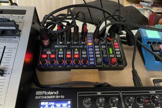 Zoom LiveTrak L-6