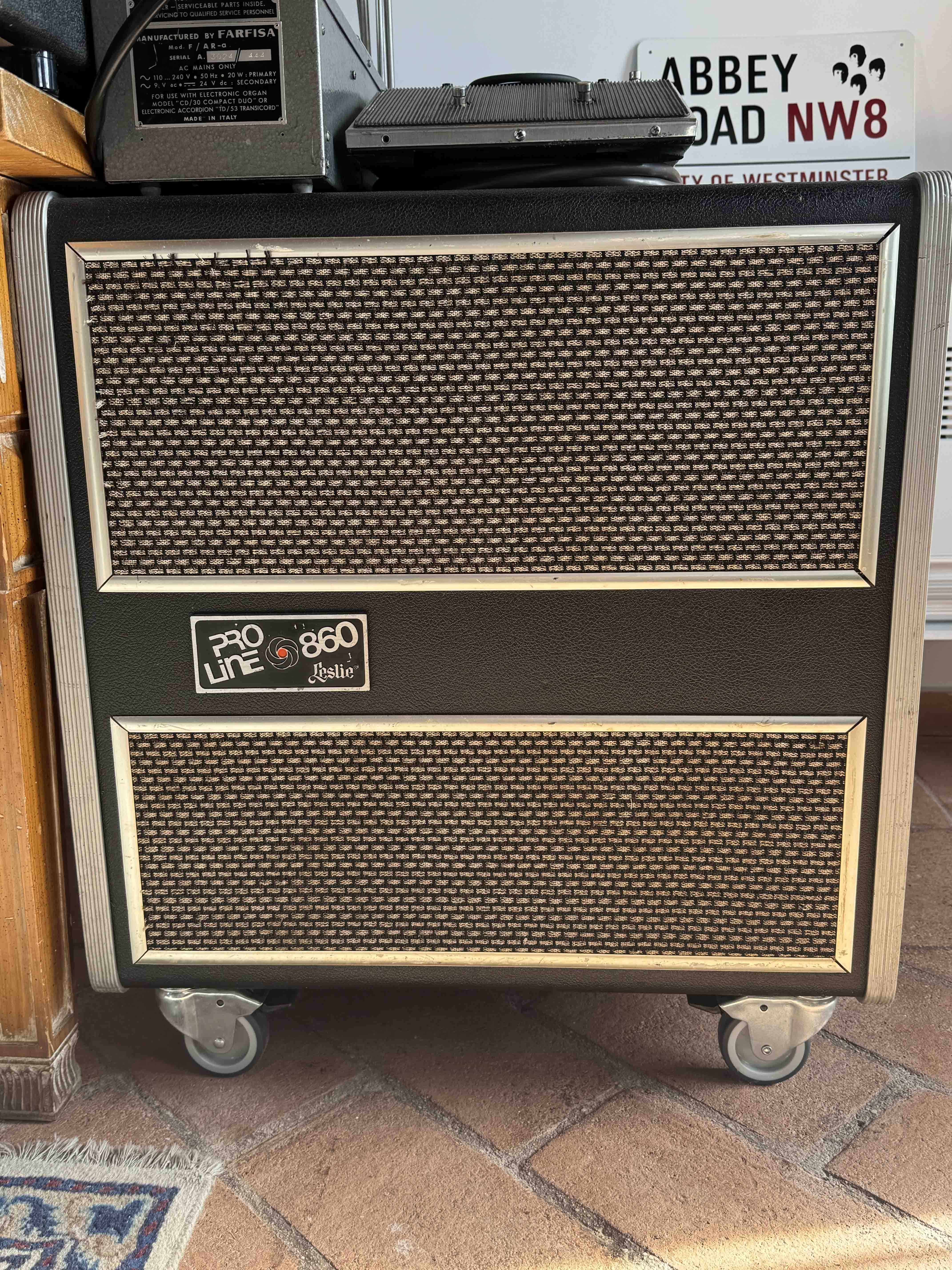 Vends cabine Leslie 860 avec pédalier