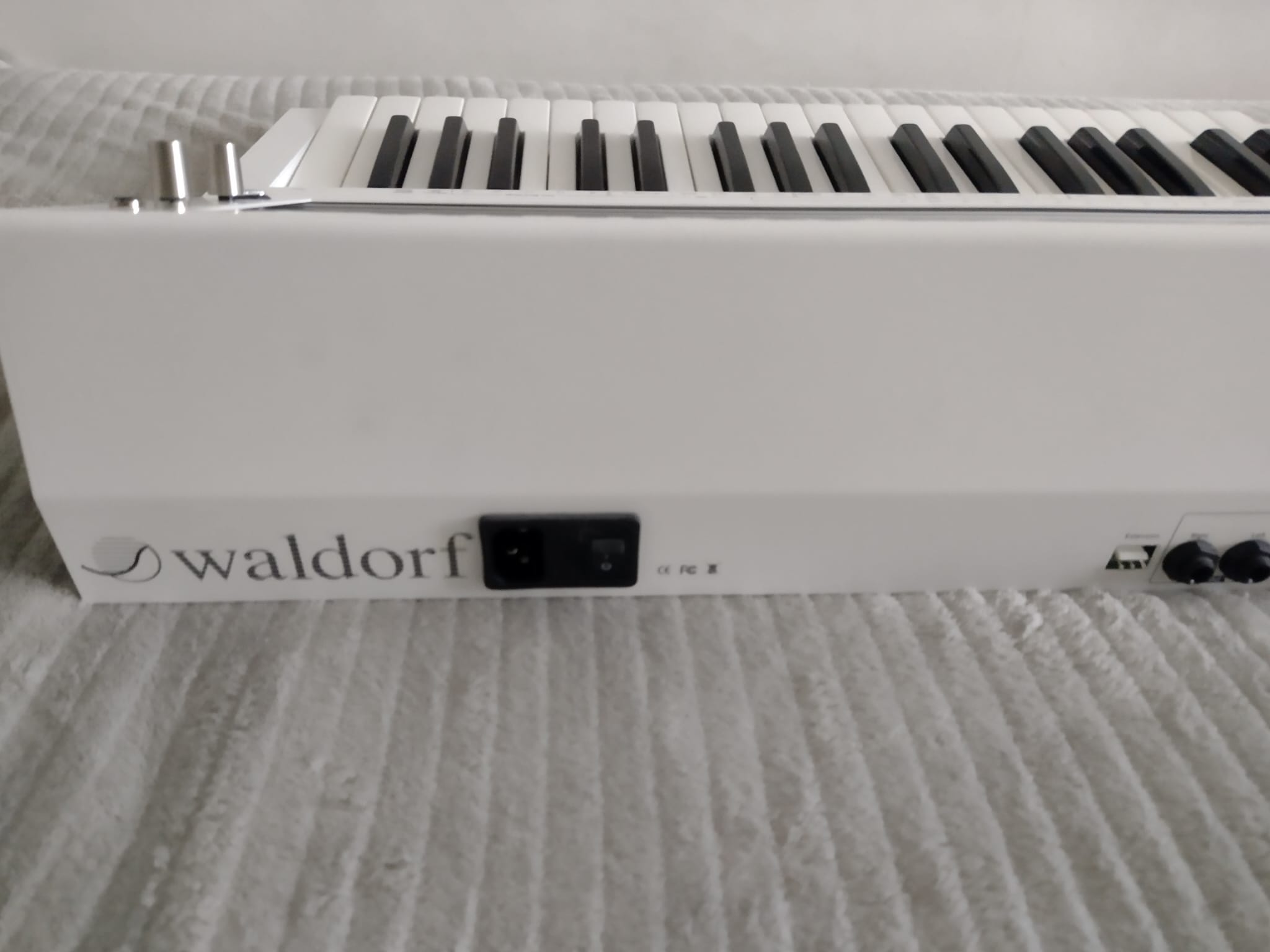 Waldorf KB37 (15040)