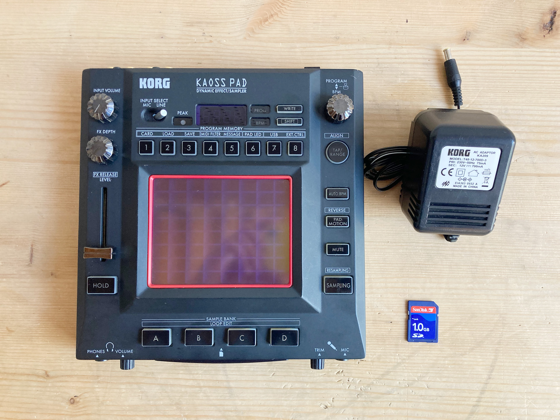 Pictures and images Korg Kaoss Pad 3 KP3 - Audiofanzine Pictures and images Korg Kaoss Pad 3 KP3 - Audiofanzine