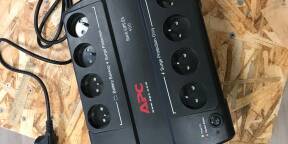 ONDULEUR APC - POWER SUPPLY - PARASURTENSEUR