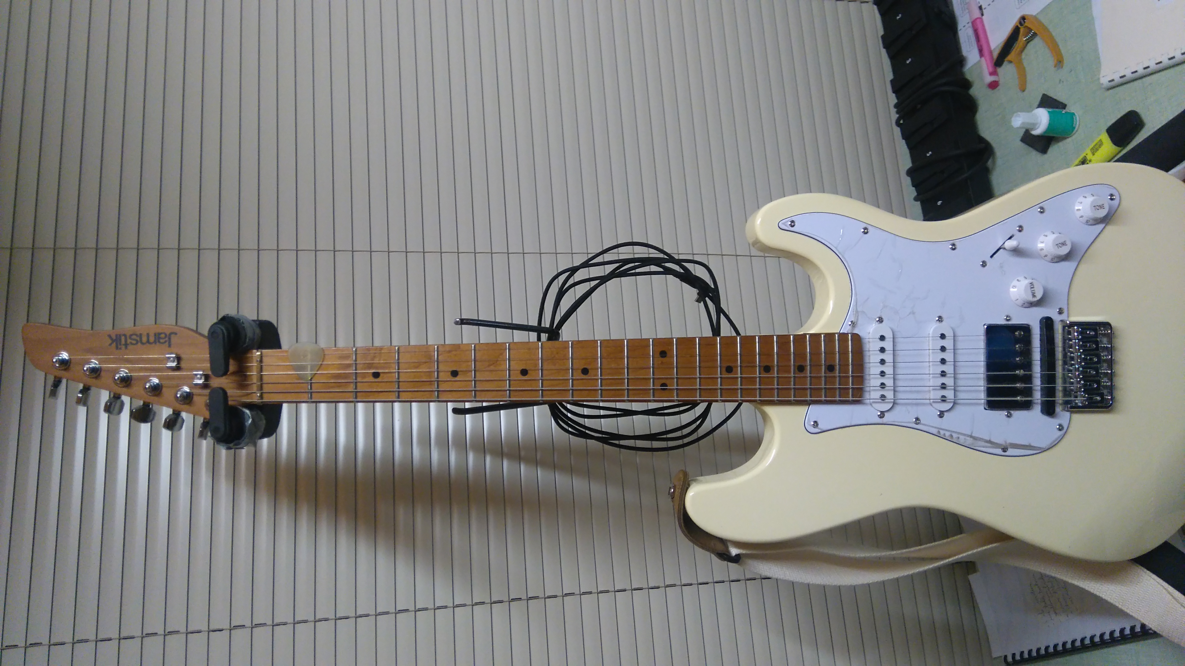 Jamstik Classic MIDI Guitar