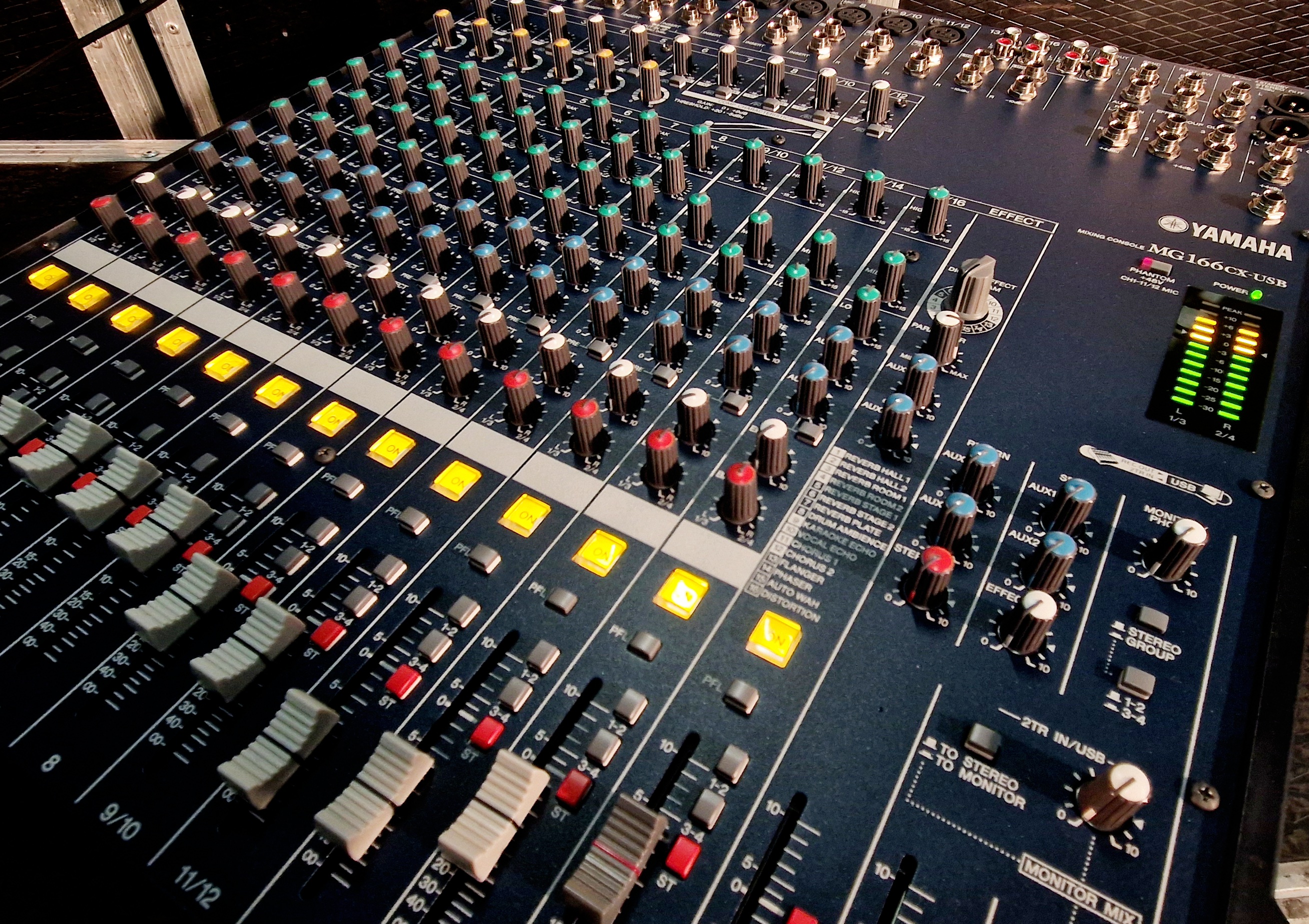 Table de mixage analogique | Yamaha MG166cx-usb