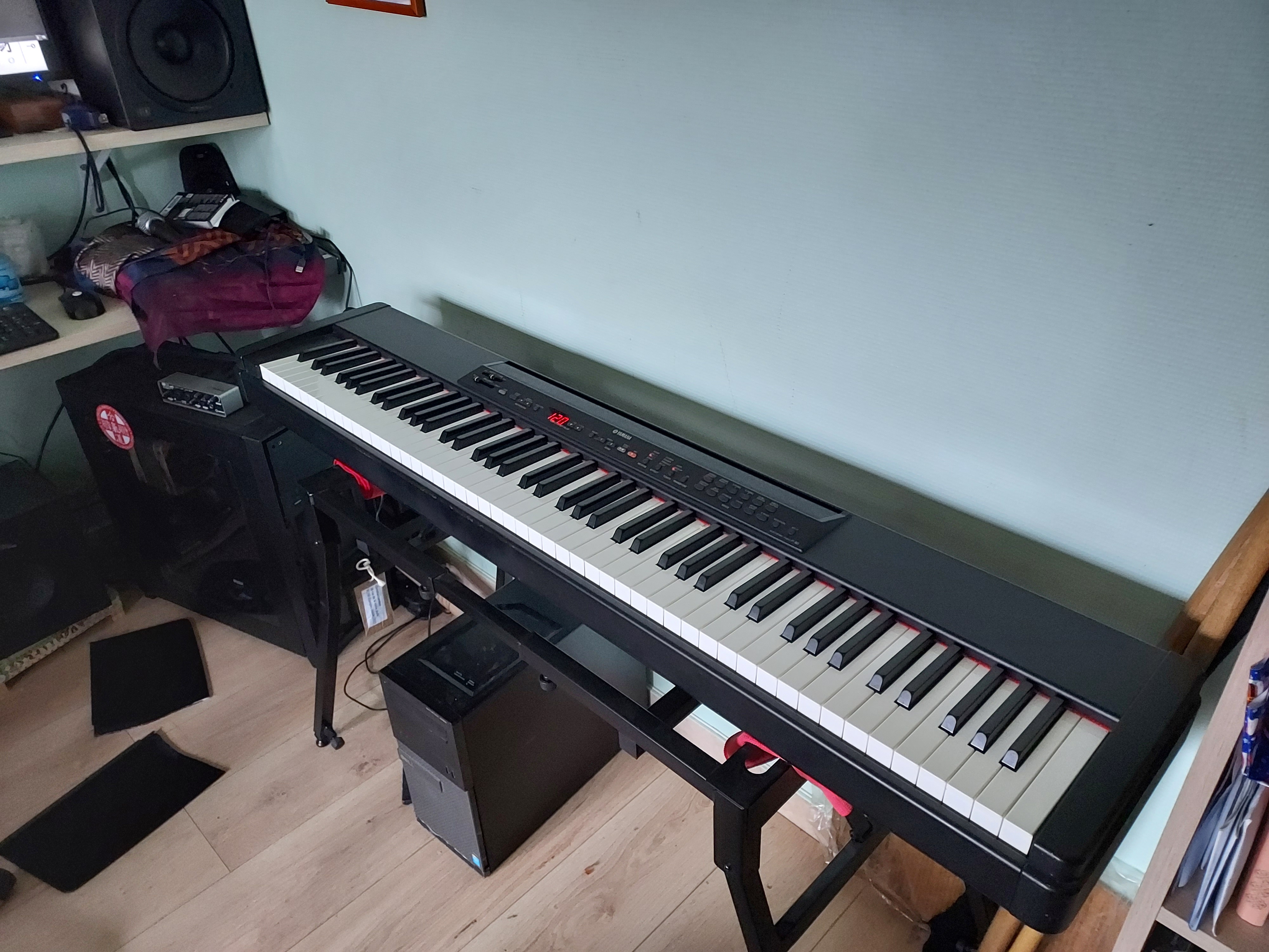 Vends piano numérique Yamaha P90