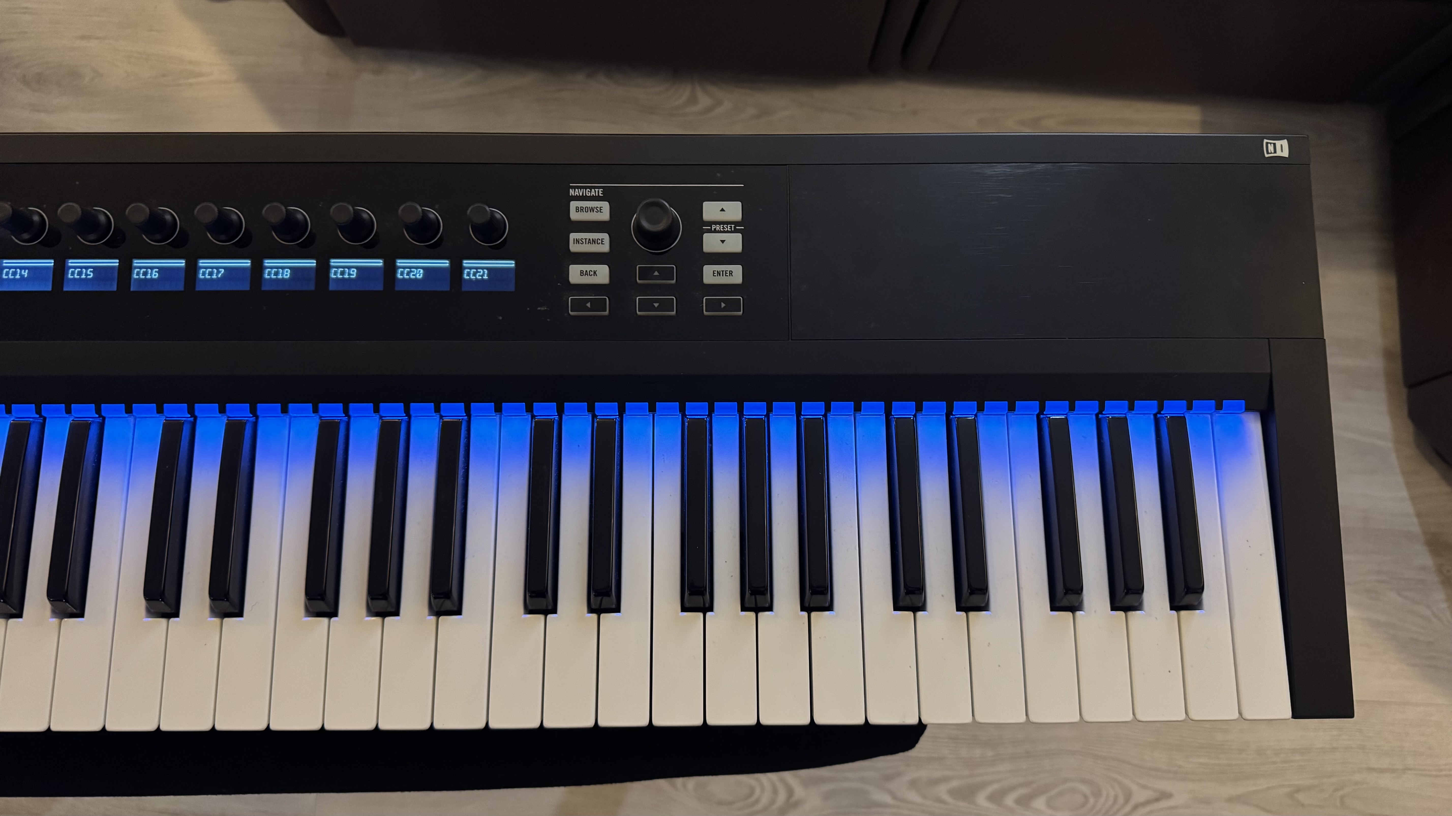 Native Instruments Komplete Kontrol S61 (97852)
