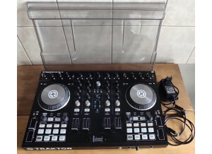 Native Instruments Traktor Kontrol S4 mk2 (74488)