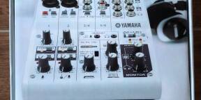 Vends table de mixage Yamaha AG 06