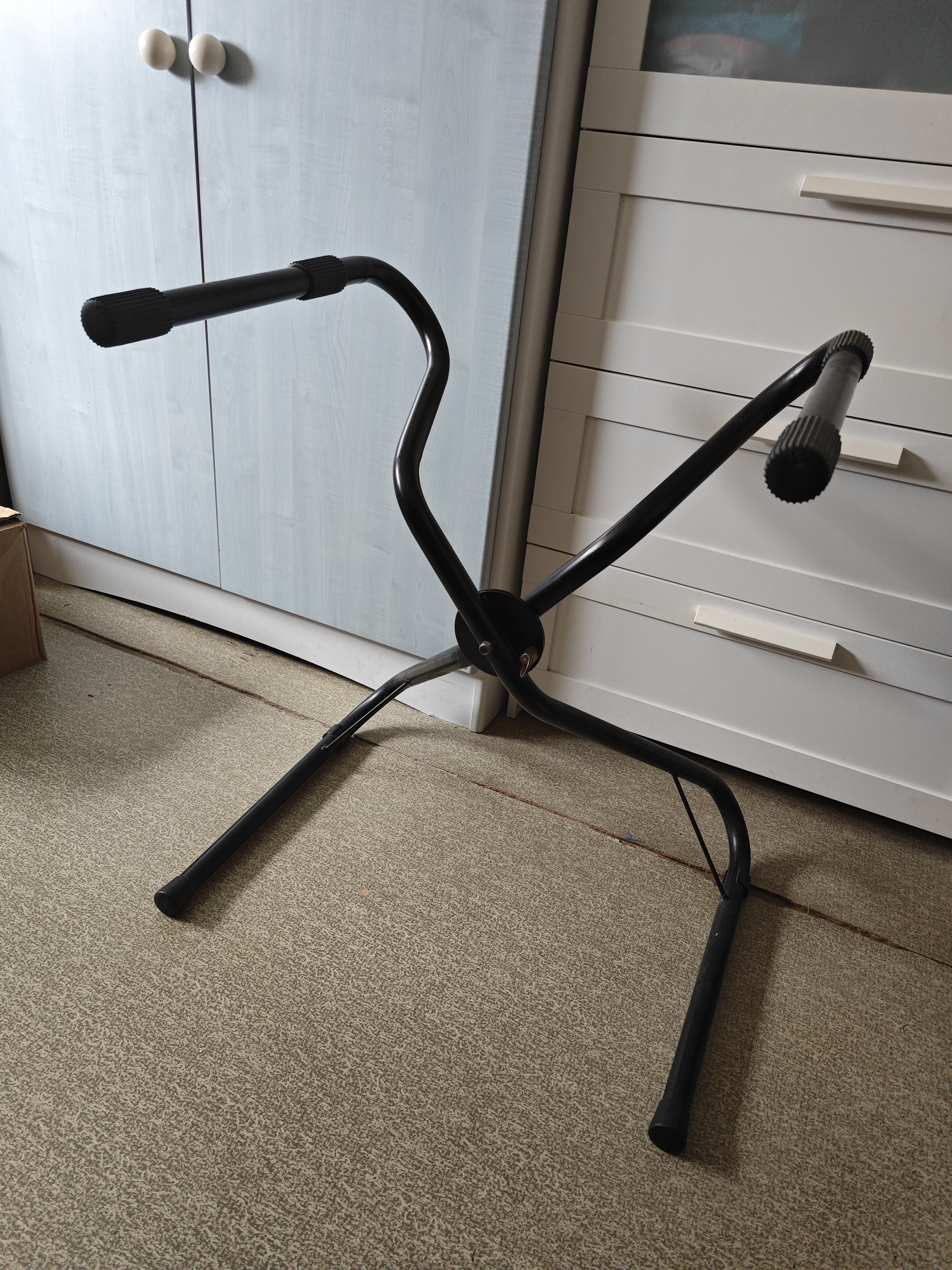 Stand en X pour clavier piano synthé etc...