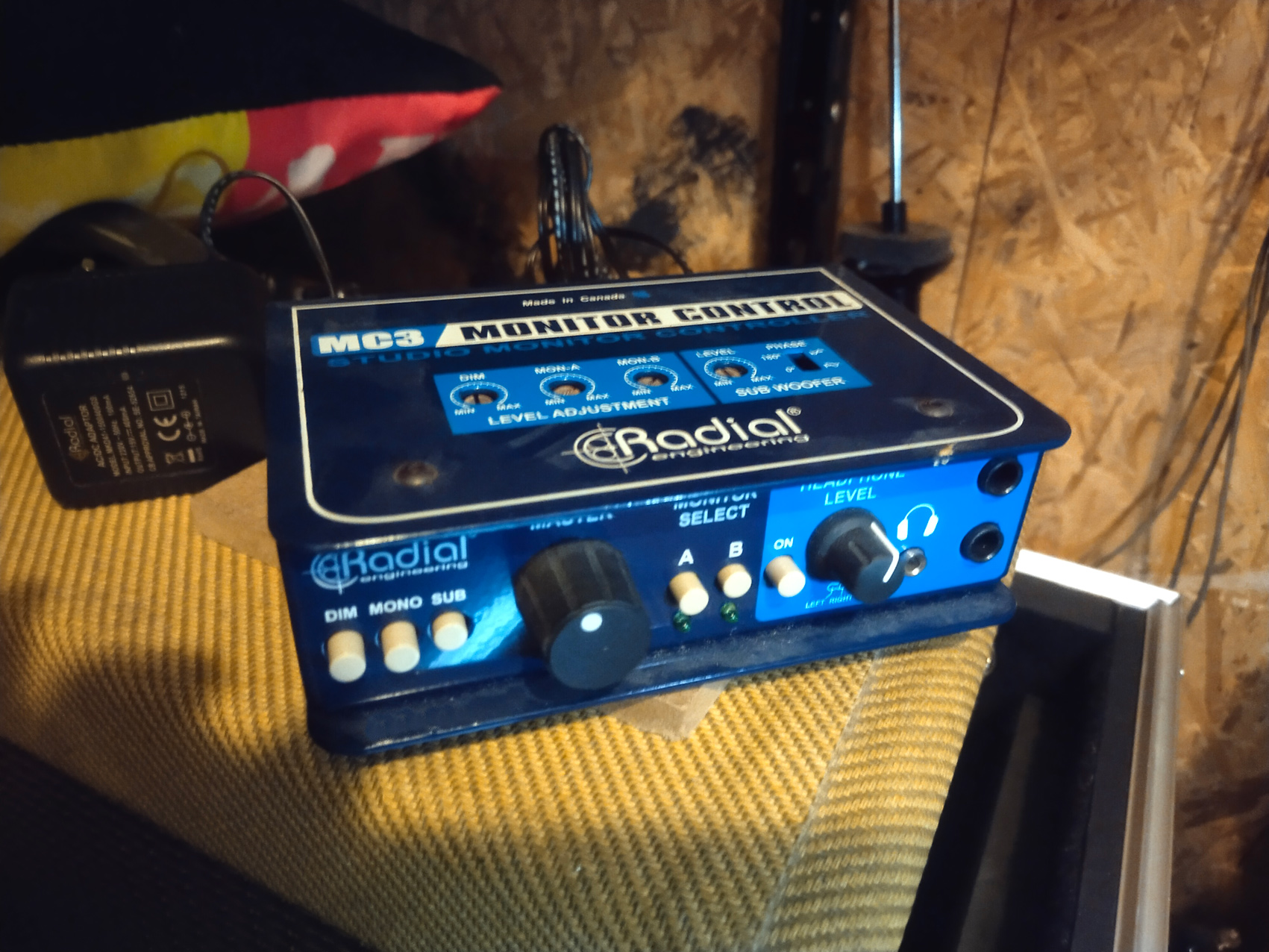 Vend Radial Monitor control MC3