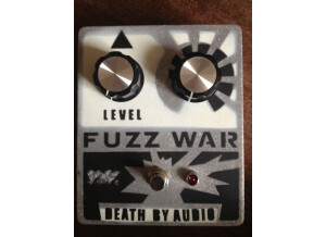 Death By Audio Fuzz War (7971)
